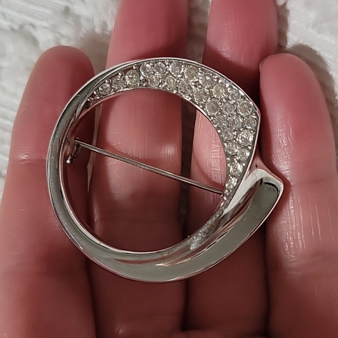 Vintage Givenchy Brooch 65$